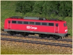 Elektrische Gterzuglokomotive BR 140 der DB Cargo in verkehrsroter Farbgebung Epoche V sowie kurzgekuppelte Doppelgterwagen