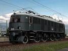 Baureihe E18 - elektrische Schnellzuglokomotive E18-25 - Ausführung der Deutschen Reichsbahn-Gesellschaft (DRG) | mit großer Frontverkleidung in RAL7018 | steuerbare Führerstände (V15NAG30048 ) Baureihe E18 - elektrische Schnellzuglokomotive E18-25 - Ausführung der Deutschen Reichsbahn-Gesellschaft (DRG) | mit großer Frontverkleidung in RAL7018 | steuerbare Führerstände (V15NAG30048 )