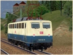 Elektrische Güterzuglokomotive BR 140 der DBAG in ozeanblau-beiger Farbgebung Epoche V