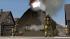 Feuerwehrm�nner mit Atemschutzger�t und Schlauch (4)
