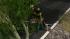 Feuerwehrm�nner mit Kettens�ge (2)